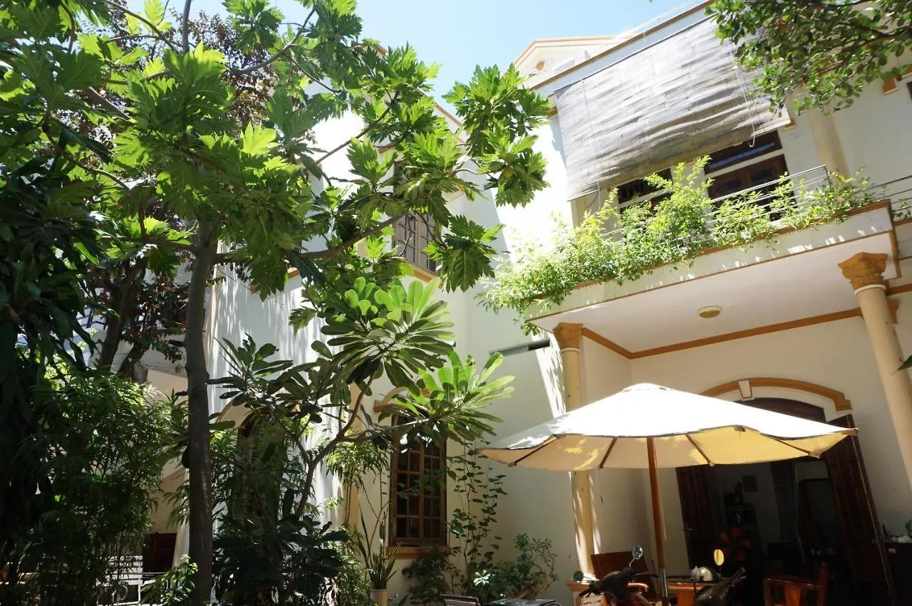 Gæstehus Moon House Tropical Garden - Lavender Hotel Nha Trang