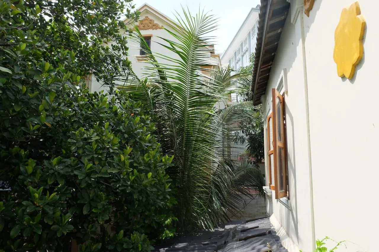 Gæstehus Moon House Tropical Garden - Lavender Hotel Nha Trang